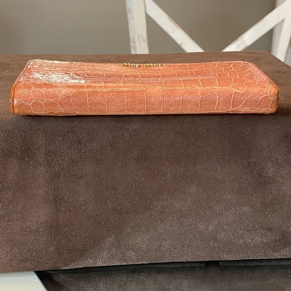 Miu Miu zip around wallet in cognac embossed leather - Picture 5 of 13